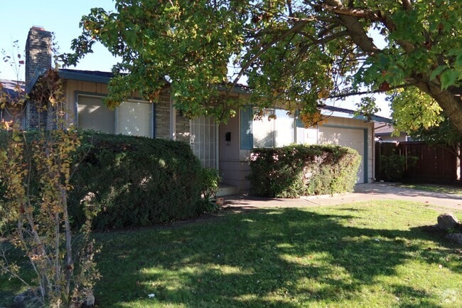 Building Photo - 6665 Gloria Dr Unit 6661 Havenside Drive Rental