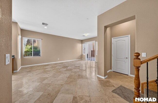 Photo - 1902 Hollywell St