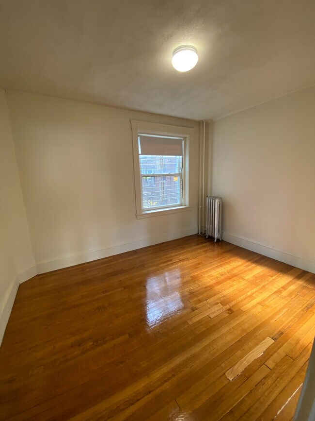 108 Washington St Unit 8