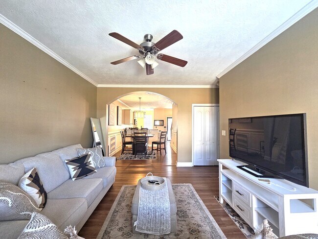 Photo - 1413 Leigh Ct
