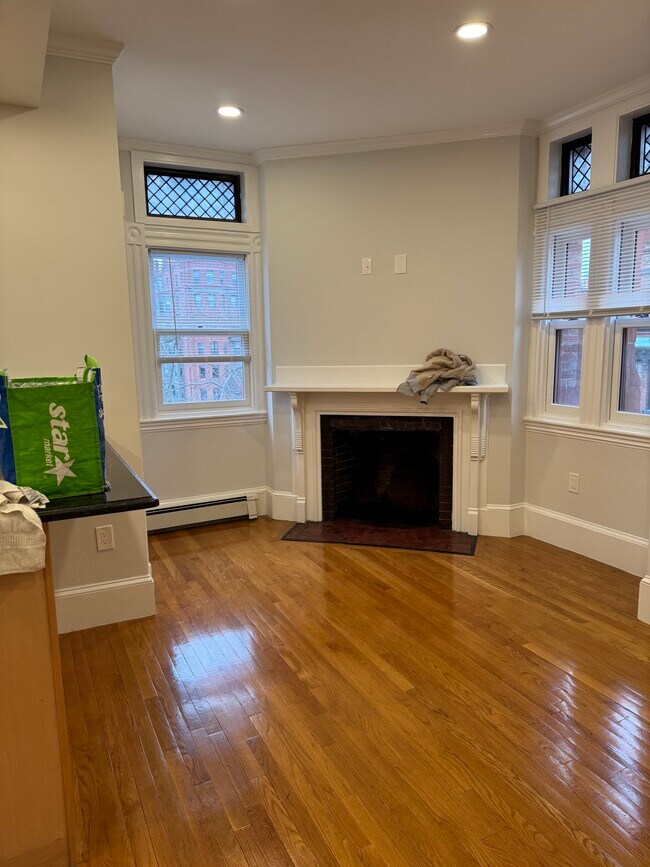 199 Commonwealth Ave Unit 7