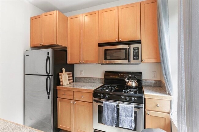 Building Photo - 330 Summit Ave Unit 103 Rental