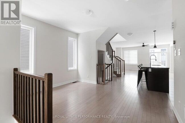 Photo - 1011 Kijik Cres