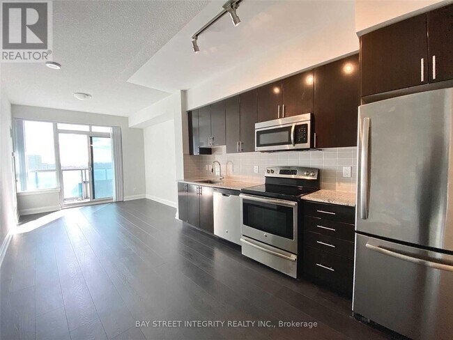 Photo - 7171 Yonge St Unit 2010