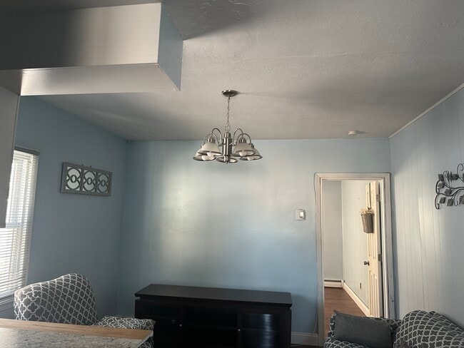 Photo - 8 Bunting Ln