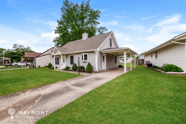 Photo - 720 Meadow Ln