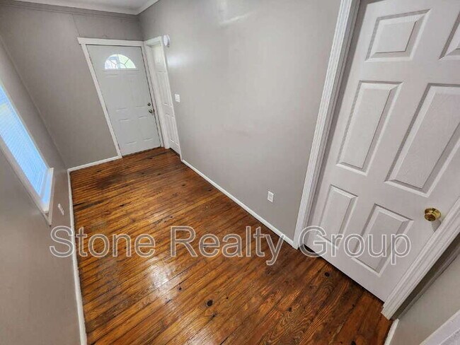 Photo - 1435 3rd Ave House