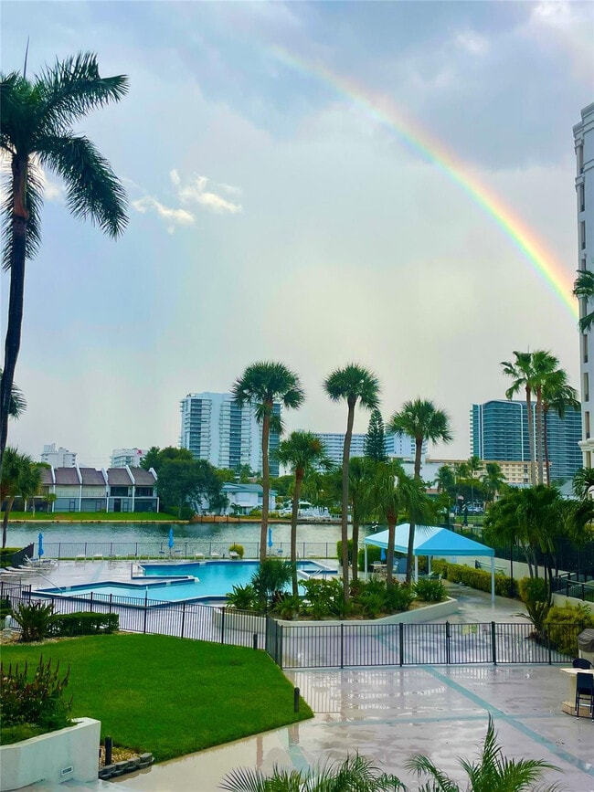 Photo - 2900 NE 14th Street Causeway Unit 514