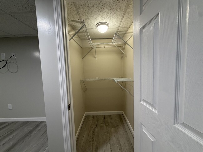 Photo - 320-322-322 Wood St Unit Room A