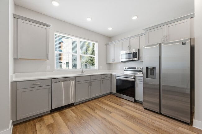 Photo - 1459 Stockyard Pl
