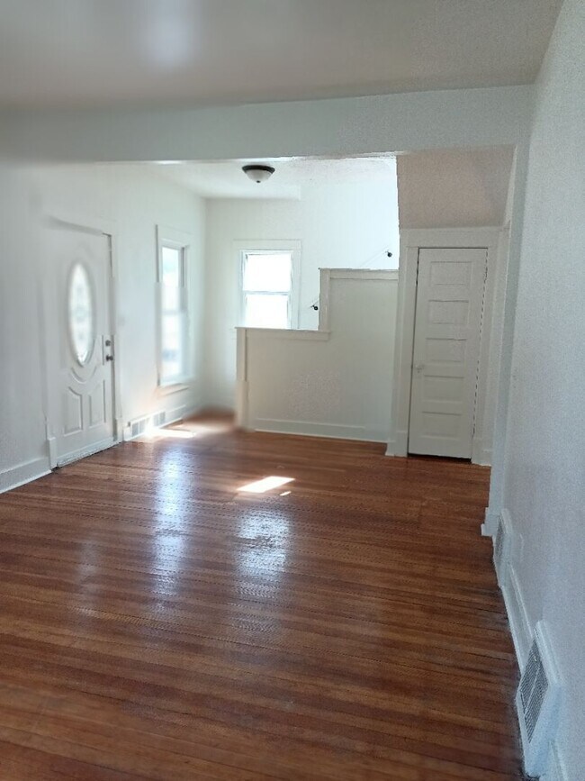 Photo - MOVE IN READY!  EASY QUALIFY!