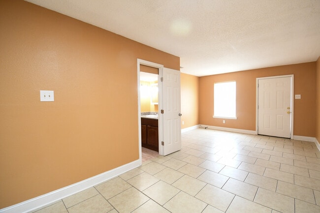 Photo - 1732 Carrollwood Dr
