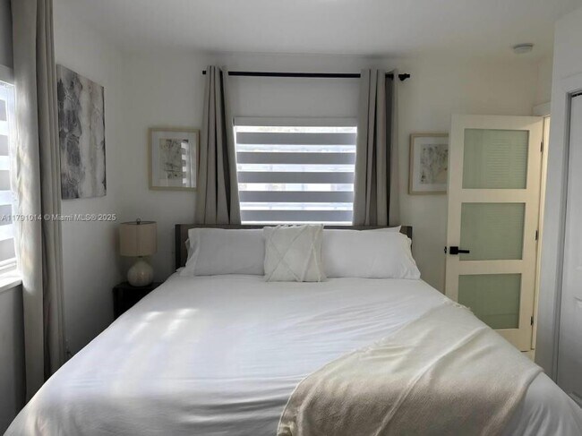 Photo - 3 bedroom in Miami FL 33150