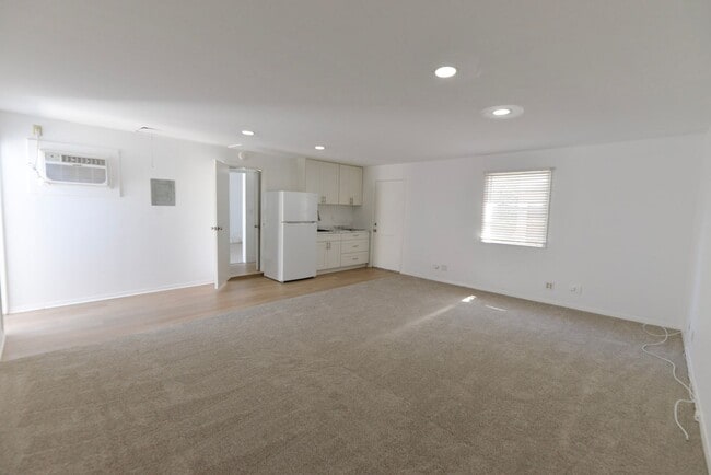 Photo - 217 Avenida Cabrillo Unit Apt C