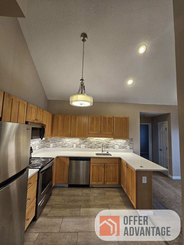 Photo - 499 Burroughs Dr