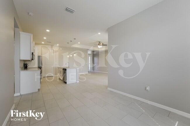 Photo - 4013 16th St W