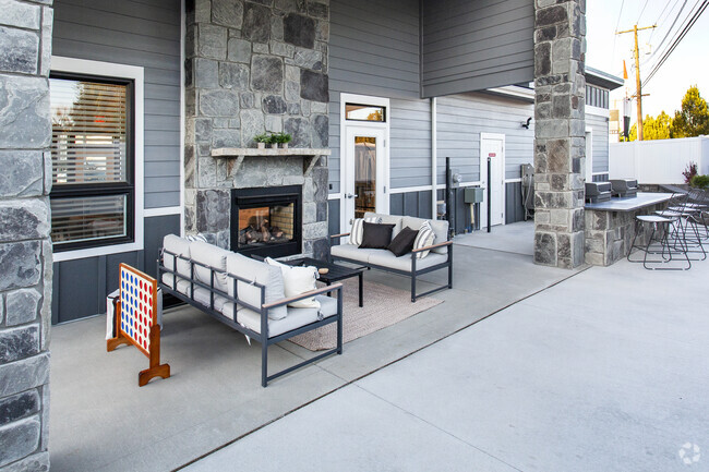 Exterior Lounge and Games - Cameo Flats Rental