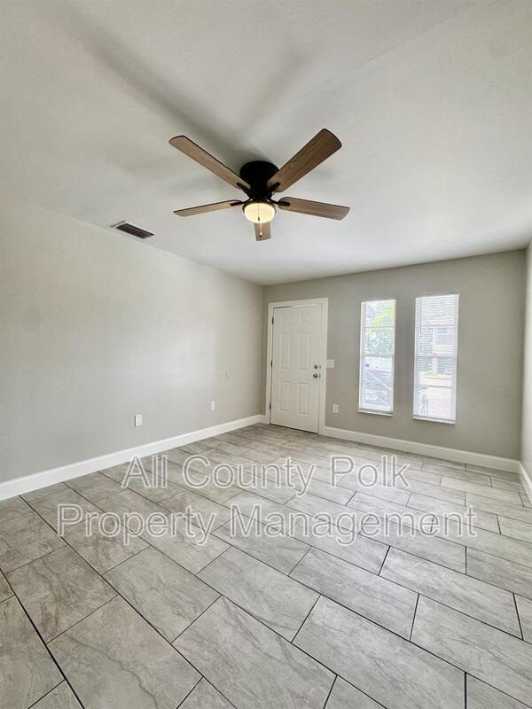 Photo - 1138 Sycamore St