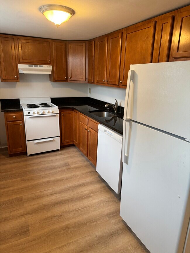 61 Selkirk Rd Unit 1