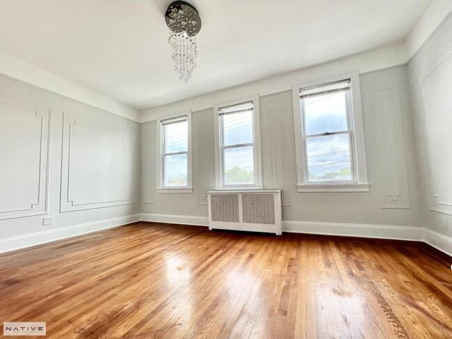 Building Photo - 2 bedroom in MASPETH NY 11378 Unit 2 Rental