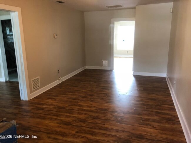 Photo - 925 Phillips St Unidad 3