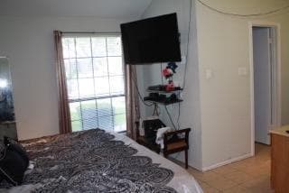 Photo - 112 E Denton Dr