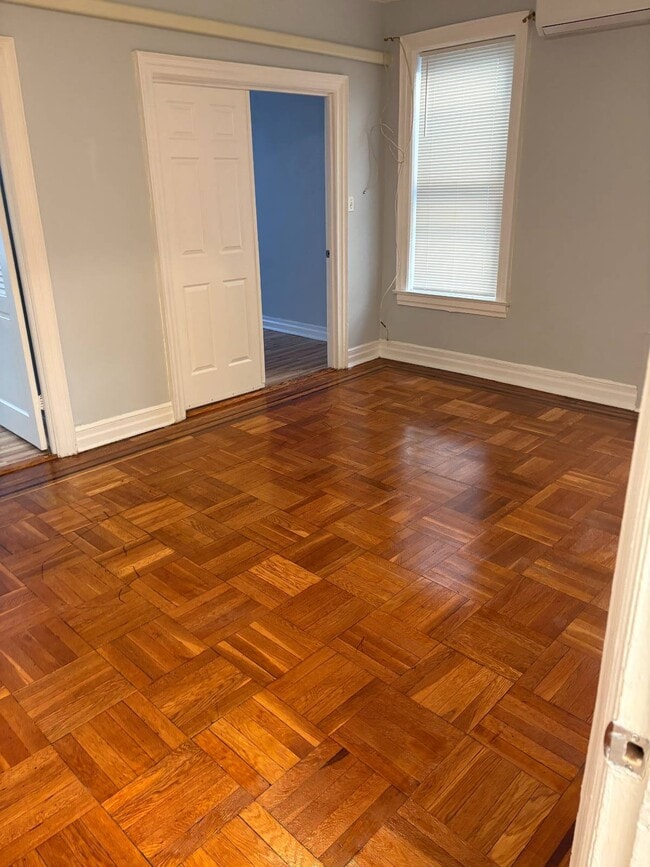 Photo - 176 E 93rd St