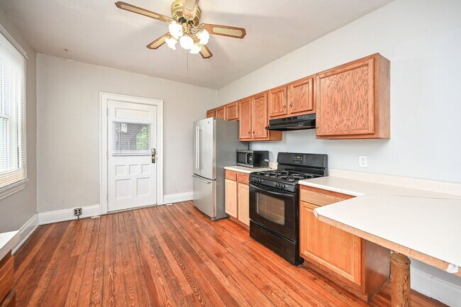 2125 W Clifton Ave Unit A