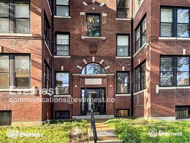 Building Photo - 4166 Russell Blvd Unit 1 Rental