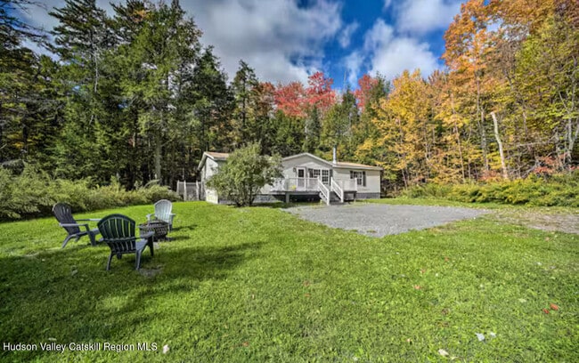 Photo - 264 Bloomer Rd House