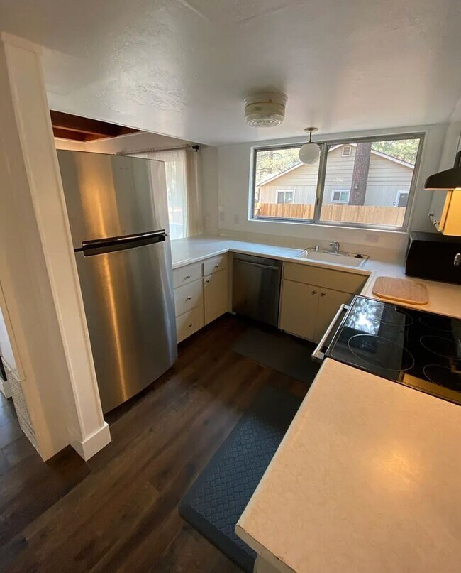 Tahoe Charm with Modern Updates Small Dog... House House Rental in