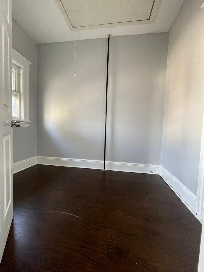 Unit 2 - 64 Rutgers Ave Unit 2