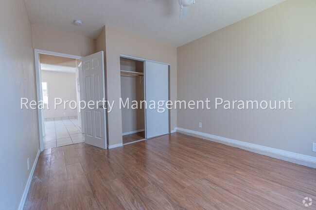 Building Photo - 1134 E 103rd Pl Unit 1134 1/2 E 103rd Place Rental
