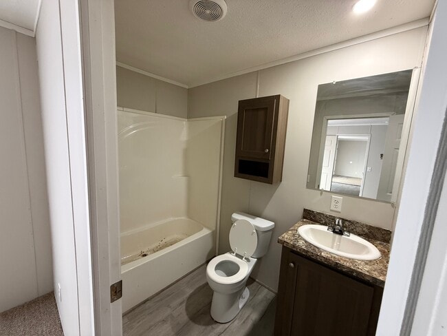 Photo - 124 Campbell Dr