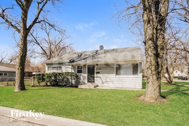 Photo - 16784 Bulger Ave