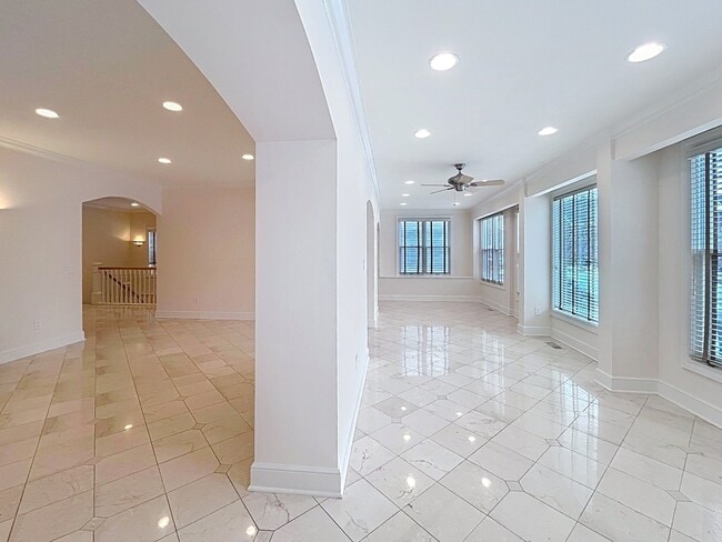 Photo - 2033 Fairview Ave Unit 1