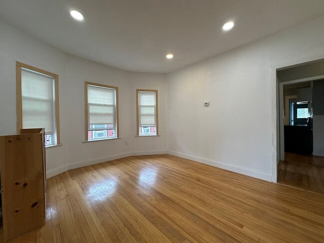 Photo - 12 Quincy St