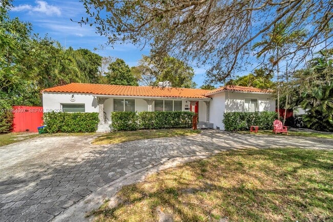 Photo - 77 NE 95th St