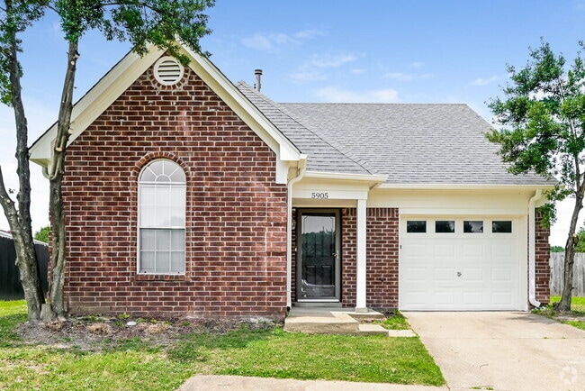 Building Photo - 5905 Kayla Dr Rental
