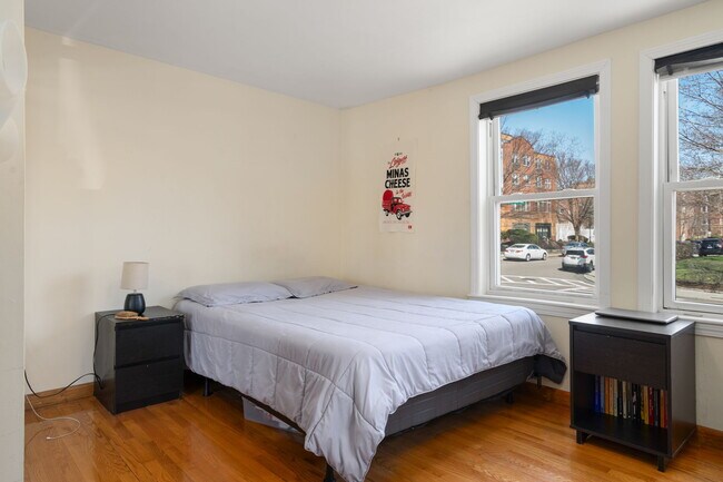 2 Sutherland Rd Unit 3