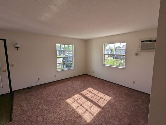 Living Room - 7260 Lunitas Ln Unit 7260 Las Lane Apt B