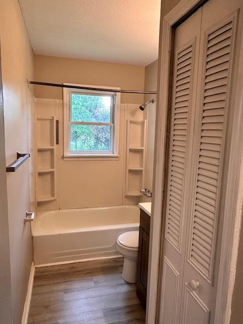 Photo - 3608 Regatta Way