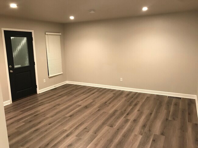 Photo - 201 5th Ave Unit 3