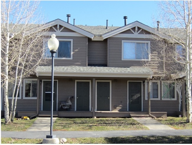 Photo - Wapiti Meadows Apartments