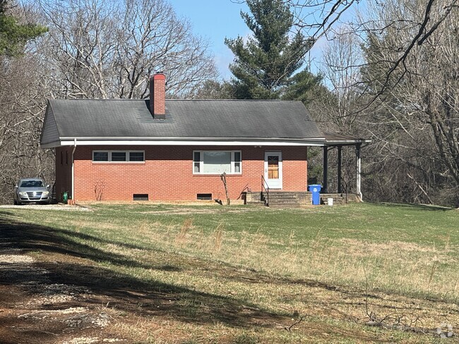 Building Photo - 683 Sand Hill Rd Rental