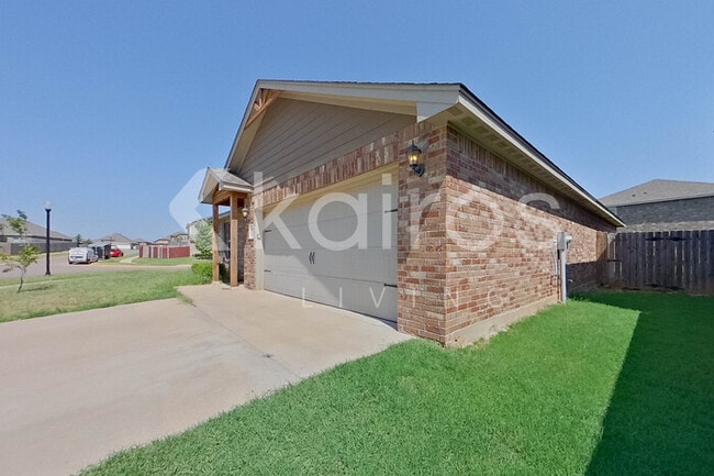 Photo - 1109 NW 6th St