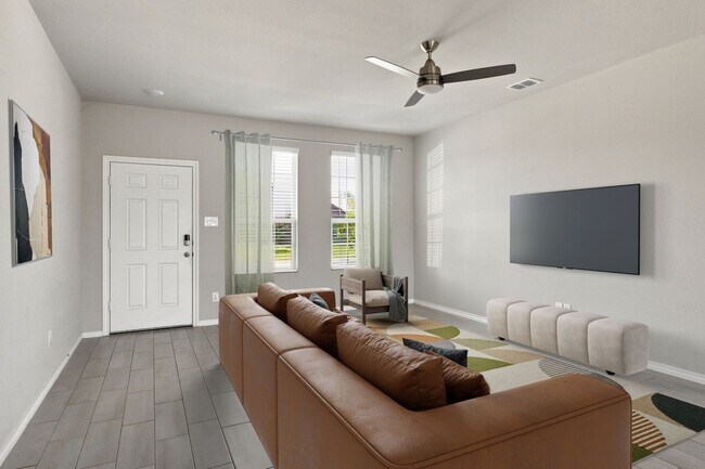Photo - 944 Ravenwood Ln