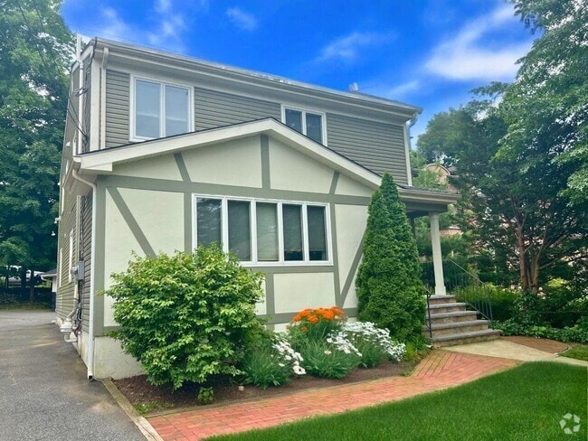 Building Photo - 45 Garfield Pl Rental