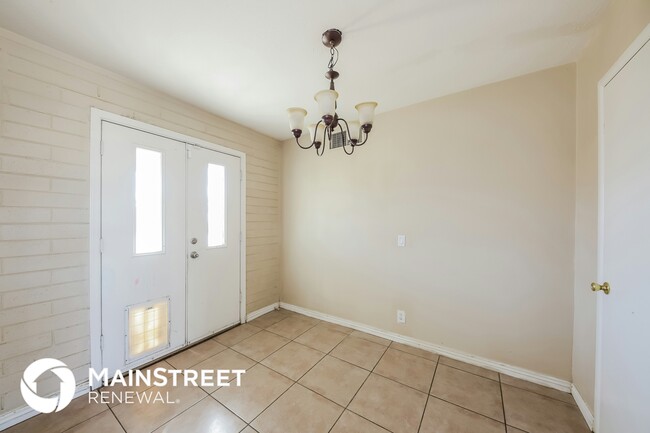 Photo - 4627 N 47th Dr