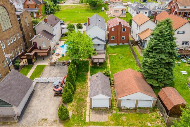 Photo - Available April 1st! Beautiful 3-Bedroom Home in Clairton!